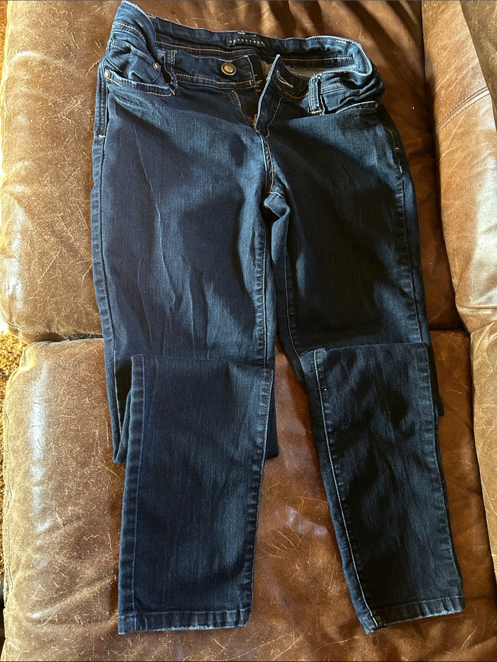 Apostrophe Women’s Size 4 Jeans